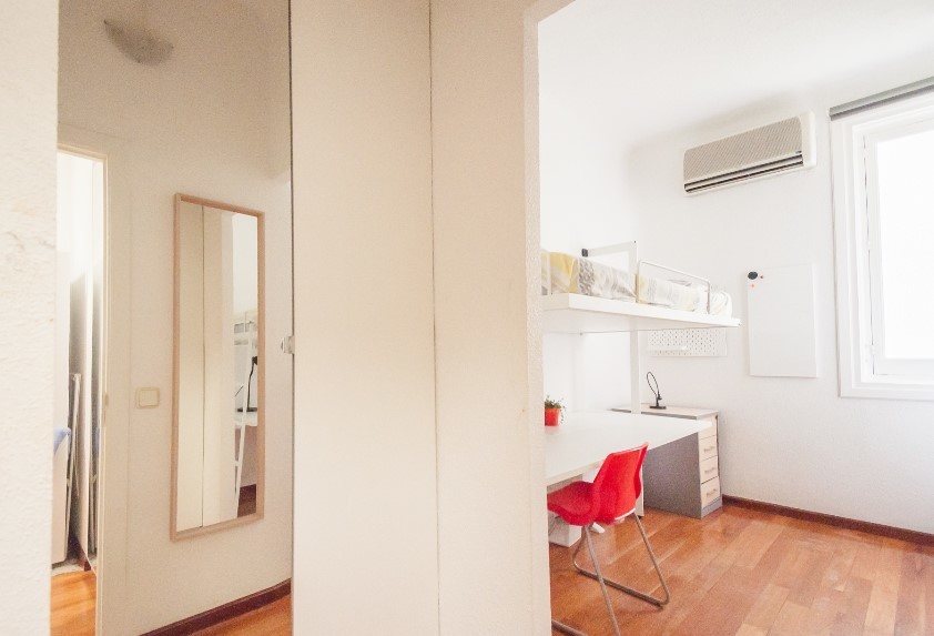 Cozy shared flat for rent in Trafalgar in Madrid (LOD.4.188) Lodgerin